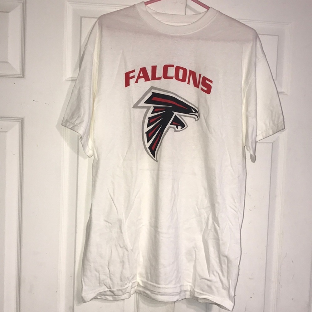 NWOT Men’s Falcons Tee